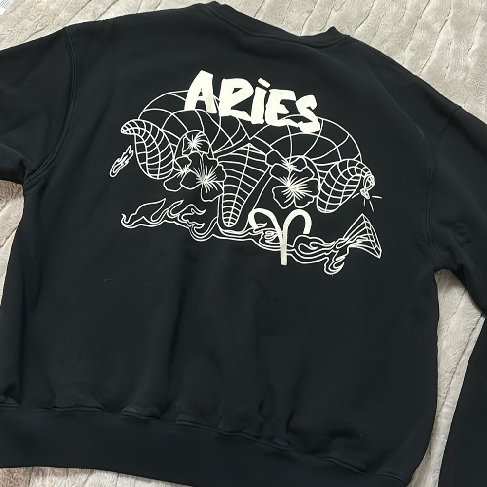 Good American Black sweater